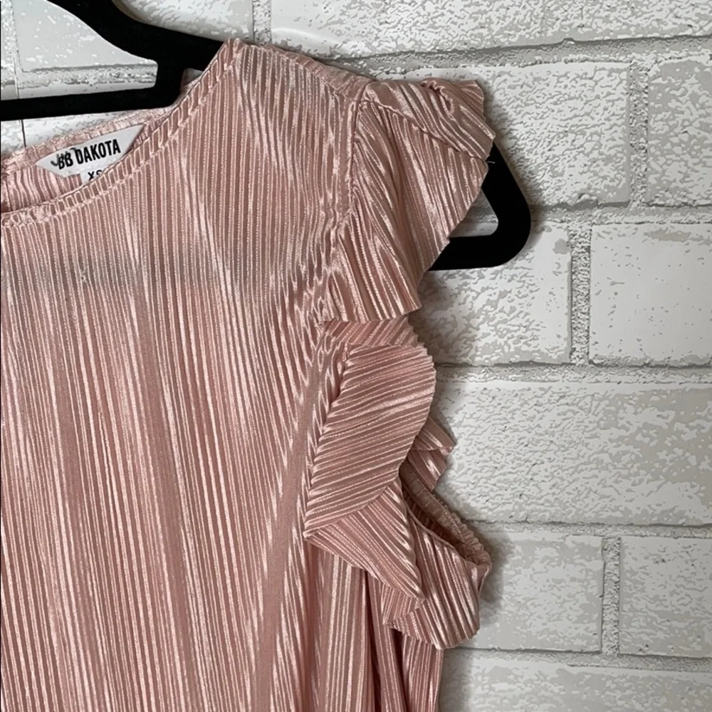 BB Dakota Cold Shoulder Pink Ruffle Blouse - Picture 5 of 14